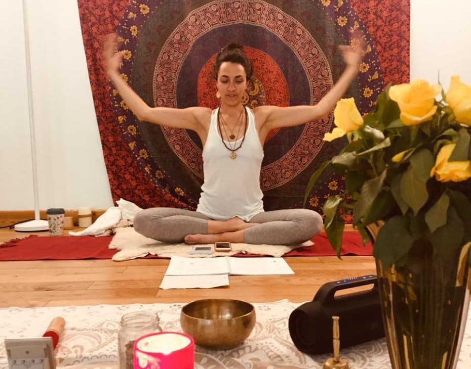 Mamelia Doula - Yoga Kundalini Adulte